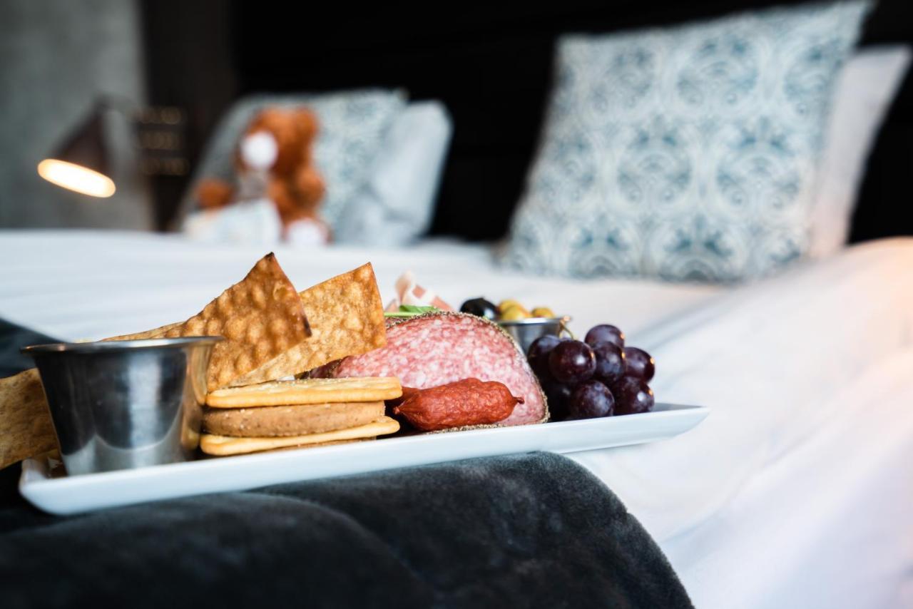 Hotell Hallstaberget Solleftea Ngoại thất bức ảnh