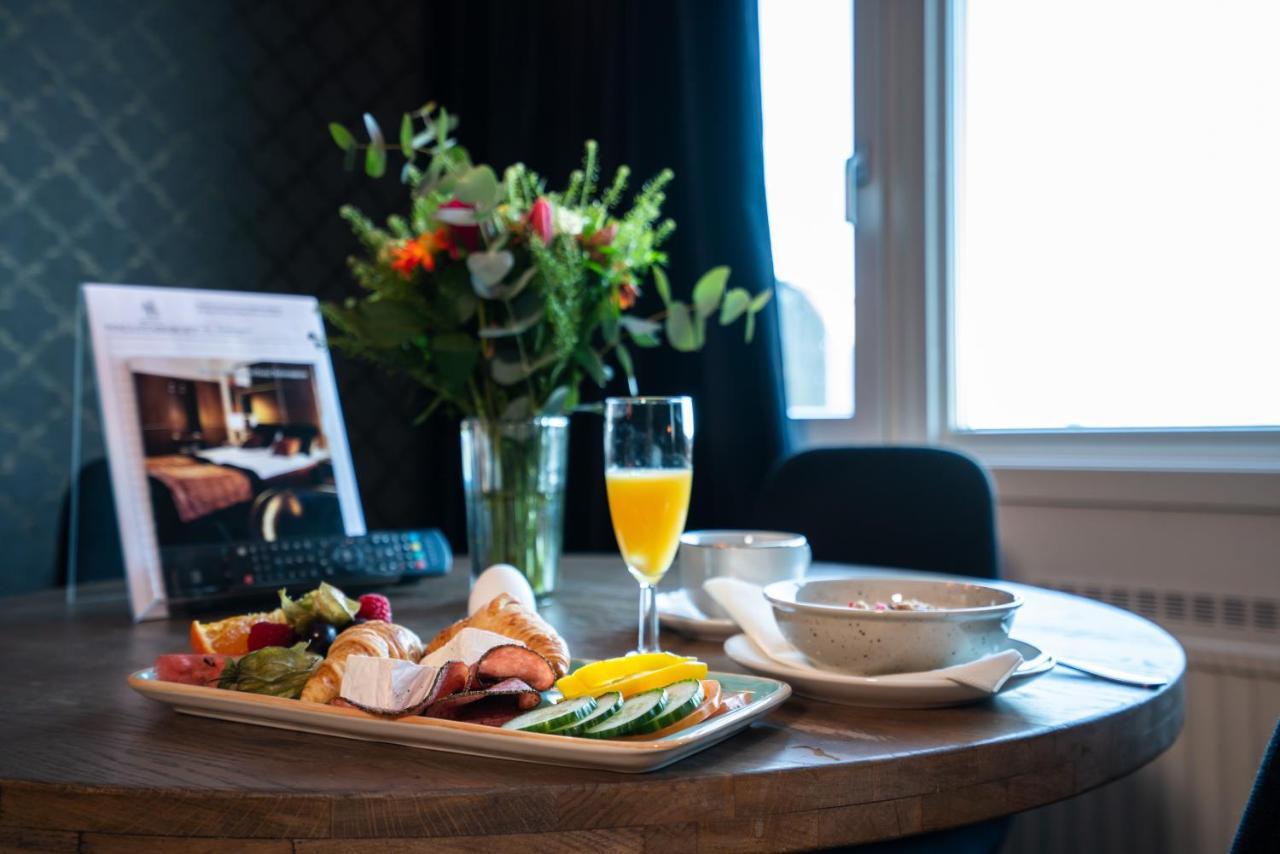 Hotell Hallstaberget Solleftea Ngoại thất bức ảnh
